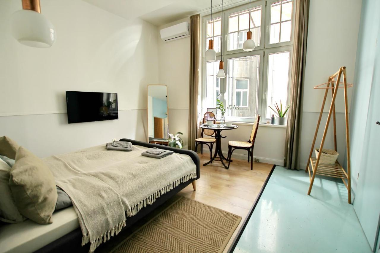 Gellerico Apartments Deak Square Boedapest Buitenkant foto