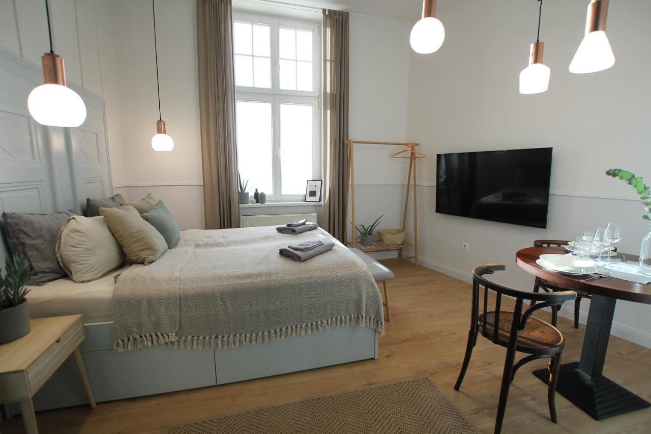 Gellerico Apartments Deak Square Boedapest Buitenkant foto